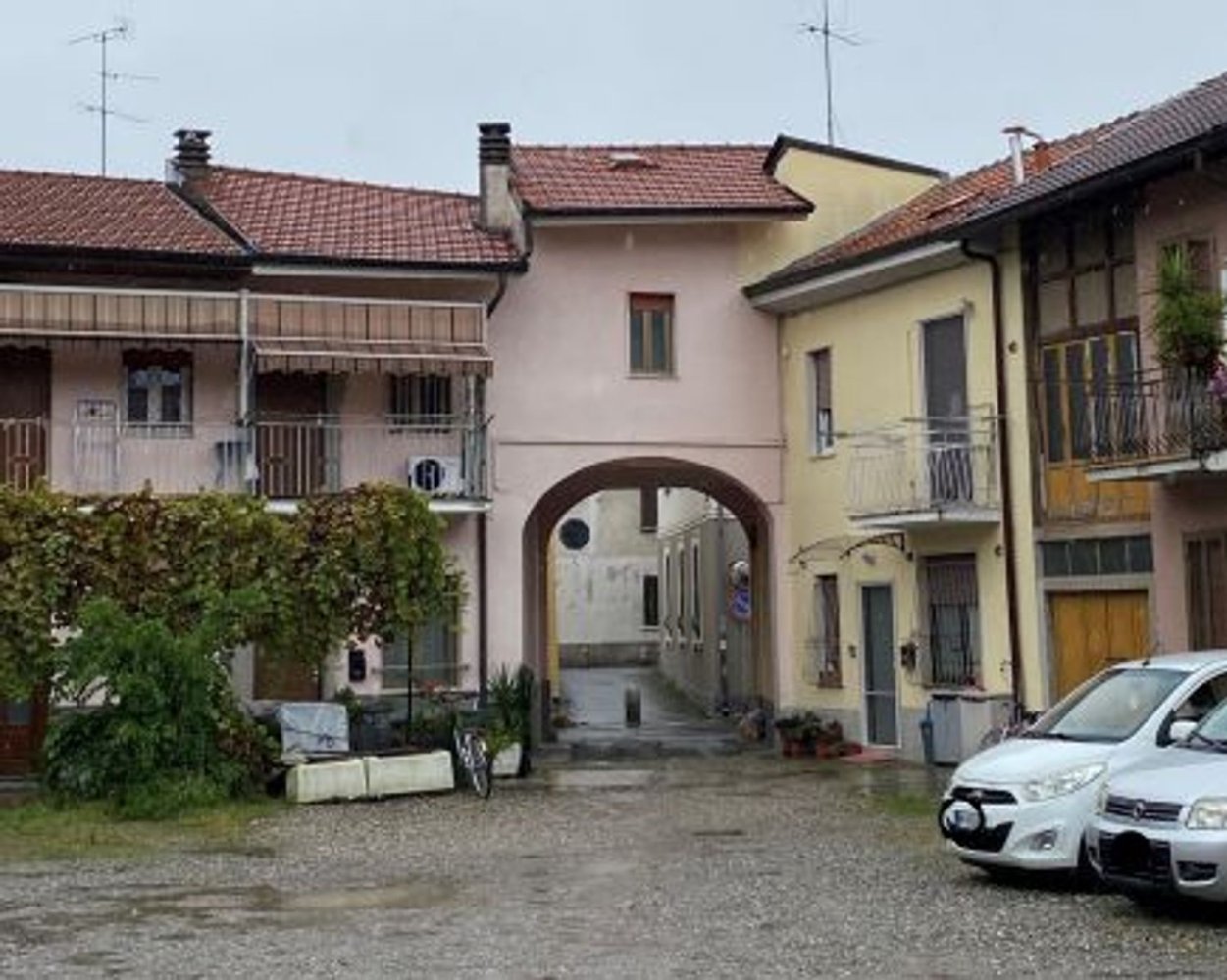 2 rooms Apartment in Garbagnate Milanese, Italy No. 182614