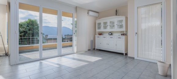 4 bedrooms Villa in Cremenaga, Italy No. 365571 2