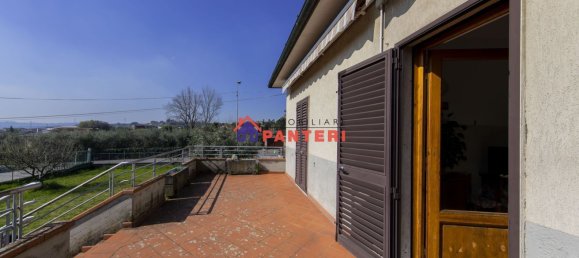 Casa de 6 habitaciónes en Pescia, Italy No. 65938 14