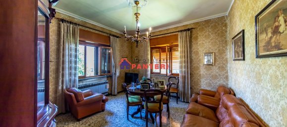 Casa de 6 habitaciónes en Pescia, Italy No. 65938 18