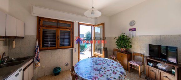 Casa de 6 habitaciónes en Pescia, Italy No. 65938 15