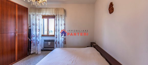 Casa de 6 habitaciónes en Pescia, Italy No. 65938 25