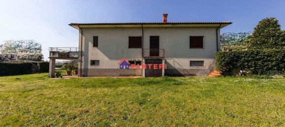 Casa de 6 habitaciónes en Pescia, Italy No. 65938 32