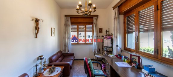 Casa de 6 habitaciónes en Pescia, Italy No. 65938 7