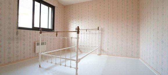 3 bedrooms House in Le Mans, France No. 315128 5