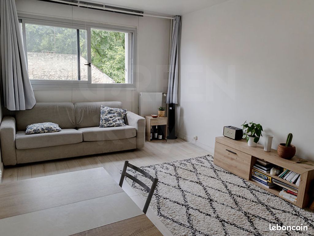 Studio in Paris, France, Nr. 362743