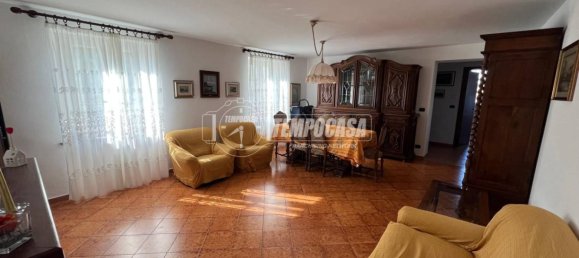 5 غرف نوم منزل في Montegrosso d'Asti, Italy رقم 103659 8