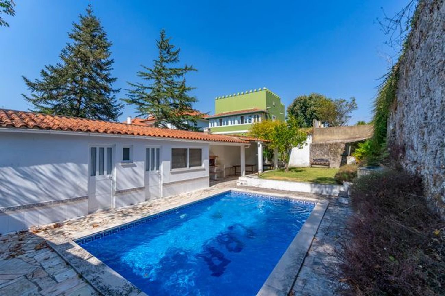 5 bedrooms House in Sintra, Portugal No. 52932