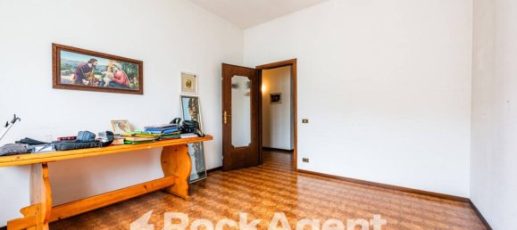 Villa de 6 dormitorios en Mozzo, Italy No. 317694 16