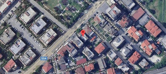 Apartamento T5 em Monterotondo, Italy N.º 302899 2