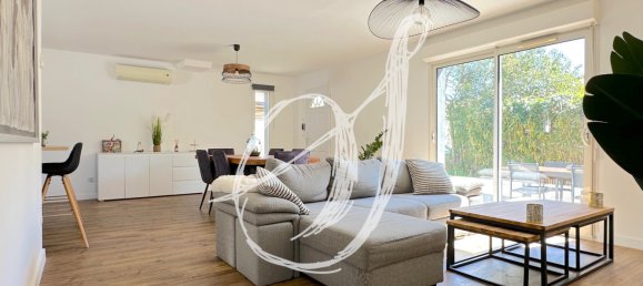 3 bedrooms Villa in Montpellier, France No. 354383 2