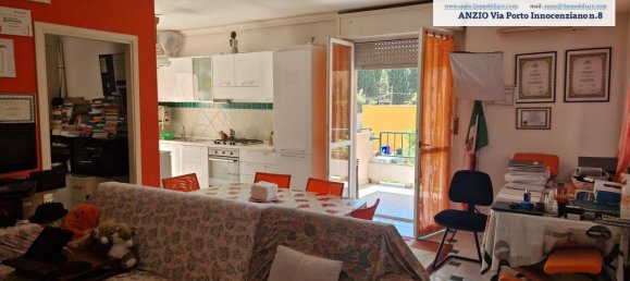 Квартира с 4 комнатами в Неттуно, Италия № 233839 10