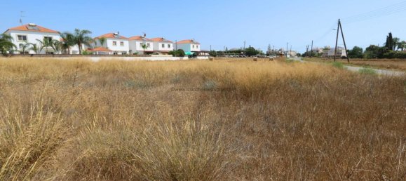  Villa in Deryneia, Cyprus No. 24133 5