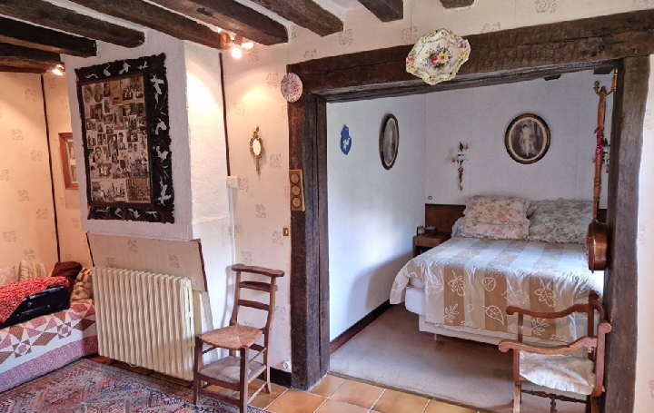 Casa de 4 dormitorios en Saint-Victor-de-Buthon, France No. 268748