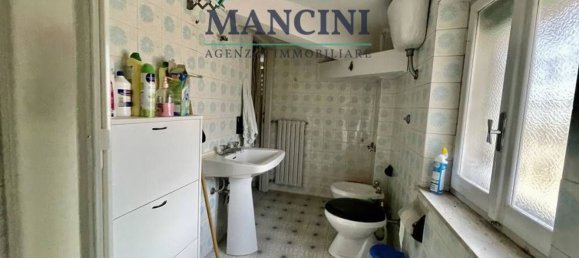 5 rooms Apartment in Jesi, Italy No. 133302 12