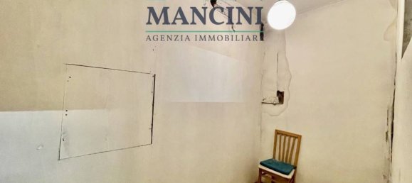 5 rooms Apartment in Jesi, Italy No. 133302 2