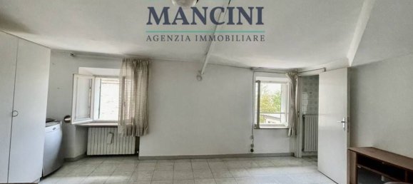 5 rooms Apartment in Jesi, Italy No. 133302 14