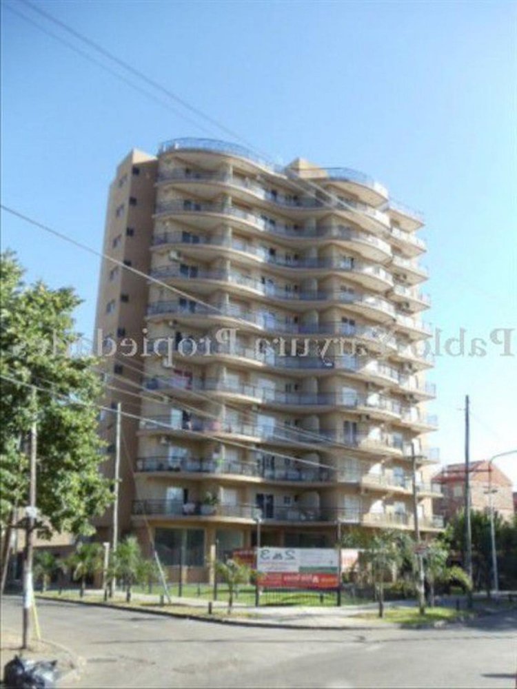 2 bedrooms Apartment in Tres de Febrero, Argentina No. 12066