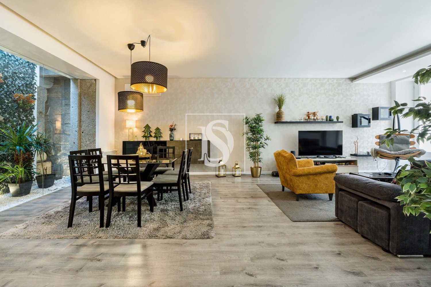 Villa de 4 dormitorios en Viana do Castelo, Portugal No. 189132