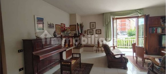 Apartamento T4 em Giano dell'Umbria, Italy N.º 262794 9