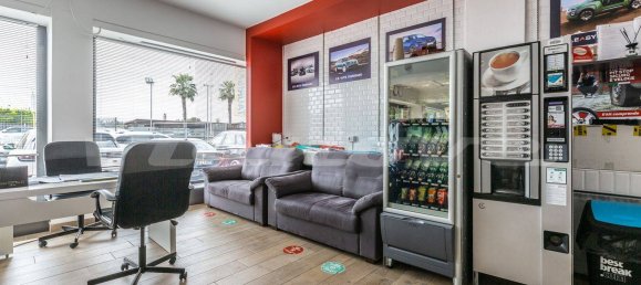 5 rooms Commercial property in Rome, Italy No. 215388 11