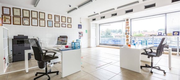 5 rooms Commercial property in Rome, Italy No. 215388 18