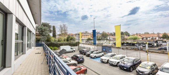 5 rooms Commercial property in Rome, Italy No. 215388 28