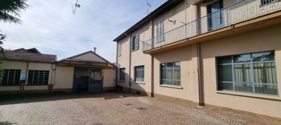 Склад 2530м² в Галларате, Италия № 163303 30