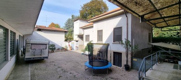 Склад 2530м² в Галларате, Италия № 163303 27