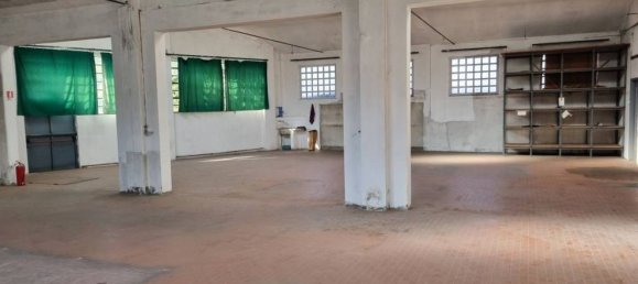 Склад 2530м² в Галларате, Италия № 163303 3