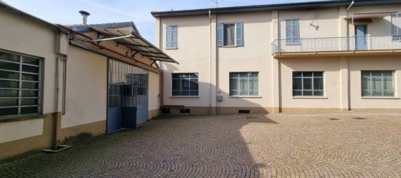 Склад 2530м² в Галларате, Италия № 163303 28