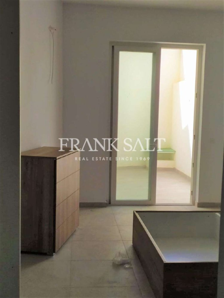 Bureau à Attard, Malta 140m² No. 12257