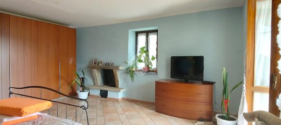 2 bedrooms House in Cumiana, Italy No. 53282 6