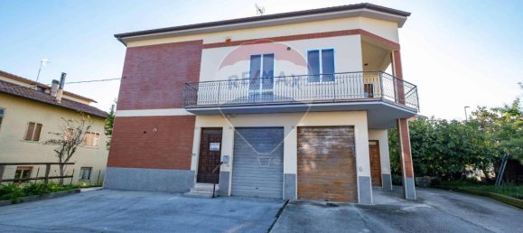 3 rooms Apartment in Cupramontana, Italy No. 5672 7