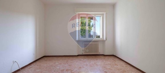 3 rooms Apartment in Cupramontana, Italy No. 5672 2