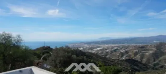 5 bedrooms House in Sayalonga, Spain No. 50377 10