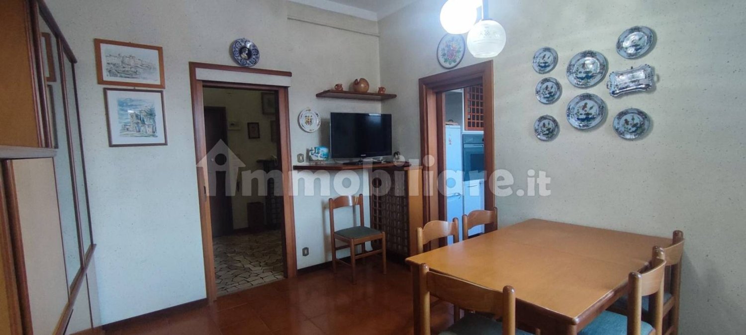 3 bedrooms Apartment in Bologna, Italy No. 18187