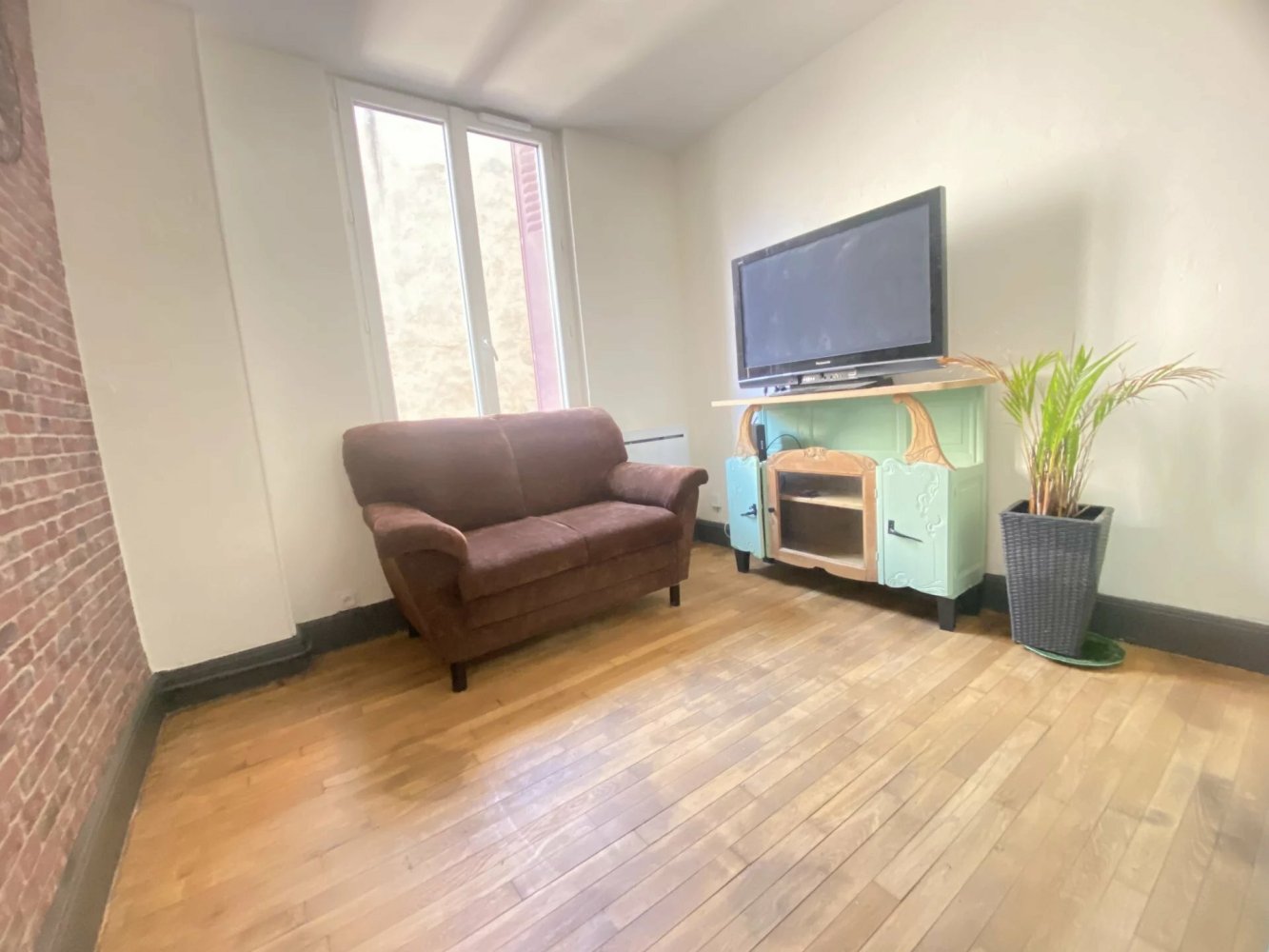 Квартира с 1 спальней в Виши, Франция № 197996