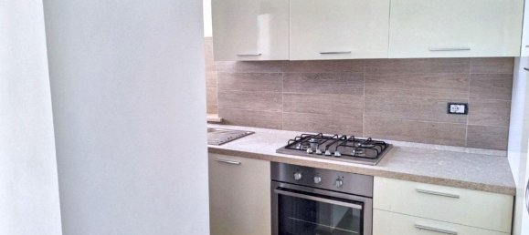 3 rooms Apartment in Macerata, Italy No. 276959 4