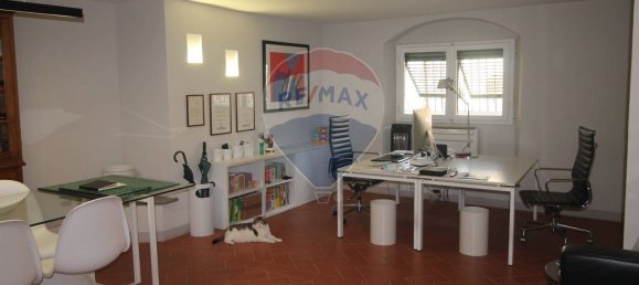 82m² Office in Montevarchi, Italy No. 362616 10