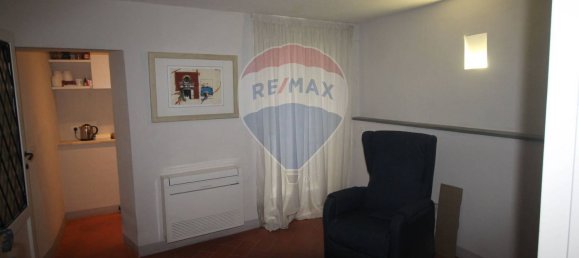 82m² Office in Montevarchi, Italy No. 362616 17