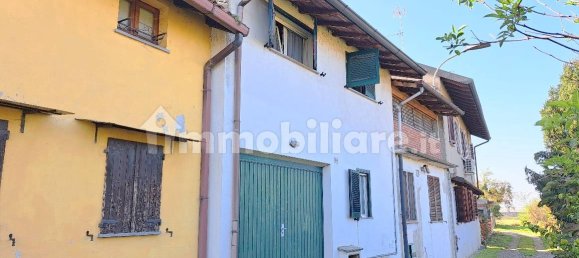 2 bedrooms House in Mortara, Italy No. 91281 2