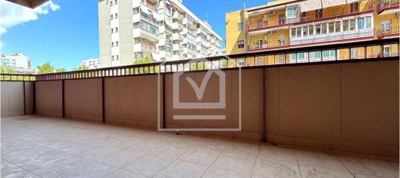 3 bedrooms Apartment in Bari, Italy No. 262800 9