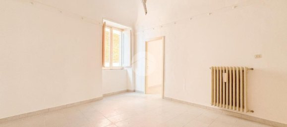 Квартира с 4 спальнями в Альба Адриатика, Италия № 337244 3