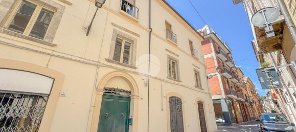 Квартира с 4 спальнями в Альба Адриатика, Италия № 337244 18