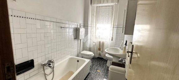 Apartamento de 4 dormitorios en Canosa di Puglia, Italy No. 349148 16