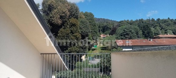 3 Schlafzimmer Villa in Barasso, Italy, Nr. 340640 3