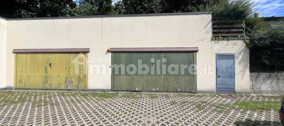 3 Schlafzimmer Villa in Barasso, Italy, Nr. 340640 20