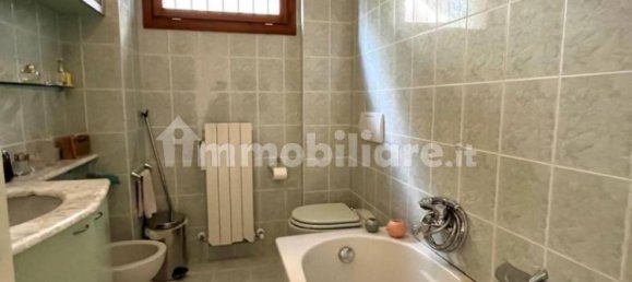 3 Schlafzimmer Villa in Barasso, Italy, Nr. 340640 10