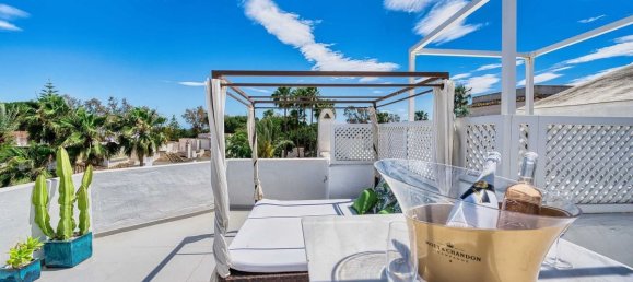 4 bedrooms Penthouse in Marbella, Spain No. 180789 2